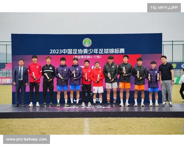 乌兹别克斯坦足协与德国签署合作协议 共建十所青训学院助力足球发展 乌兹别克斯坦足协与德国签署合作协议 共建十所青训学院助力足球发展